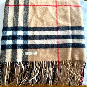Authentic Burberry neck warmer-scarf